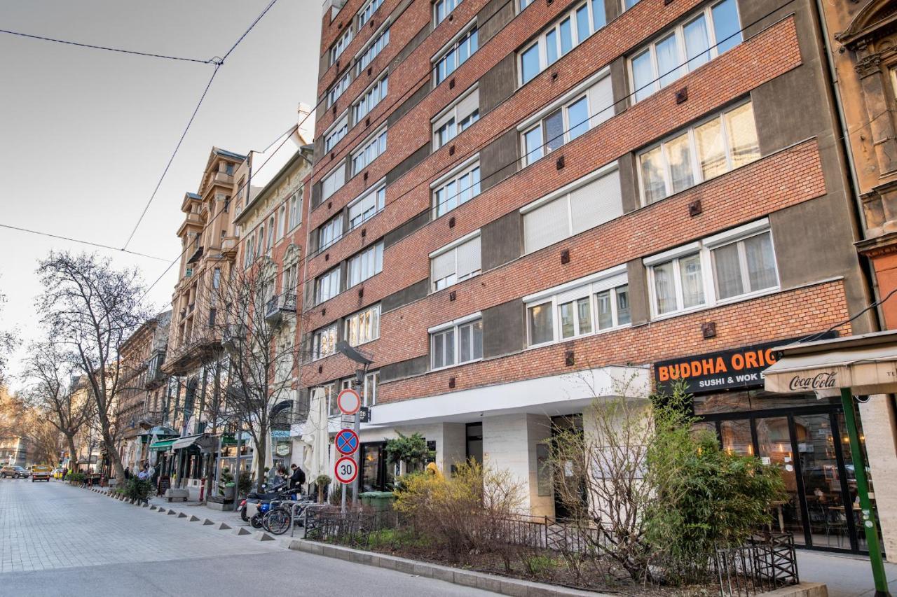N28 Studio Apartment In Andrassy Boulevard. Budapest Exterior foto