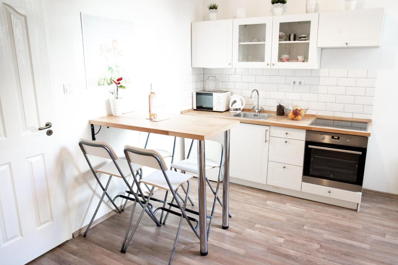 N28 Studio Apartment In Andrassy Boulevard. Budapest Exterior foto