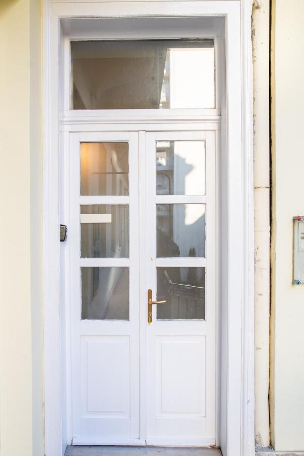 N28 Studio Apartment In Andrassy Boulevard. Budapest Exterior foto